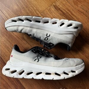 On Running Cloudtilt Black / Ivory Size 7